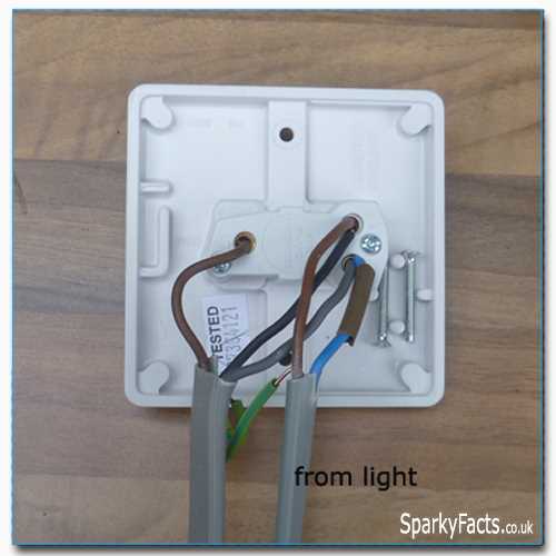 diagram of two way switch light wiring